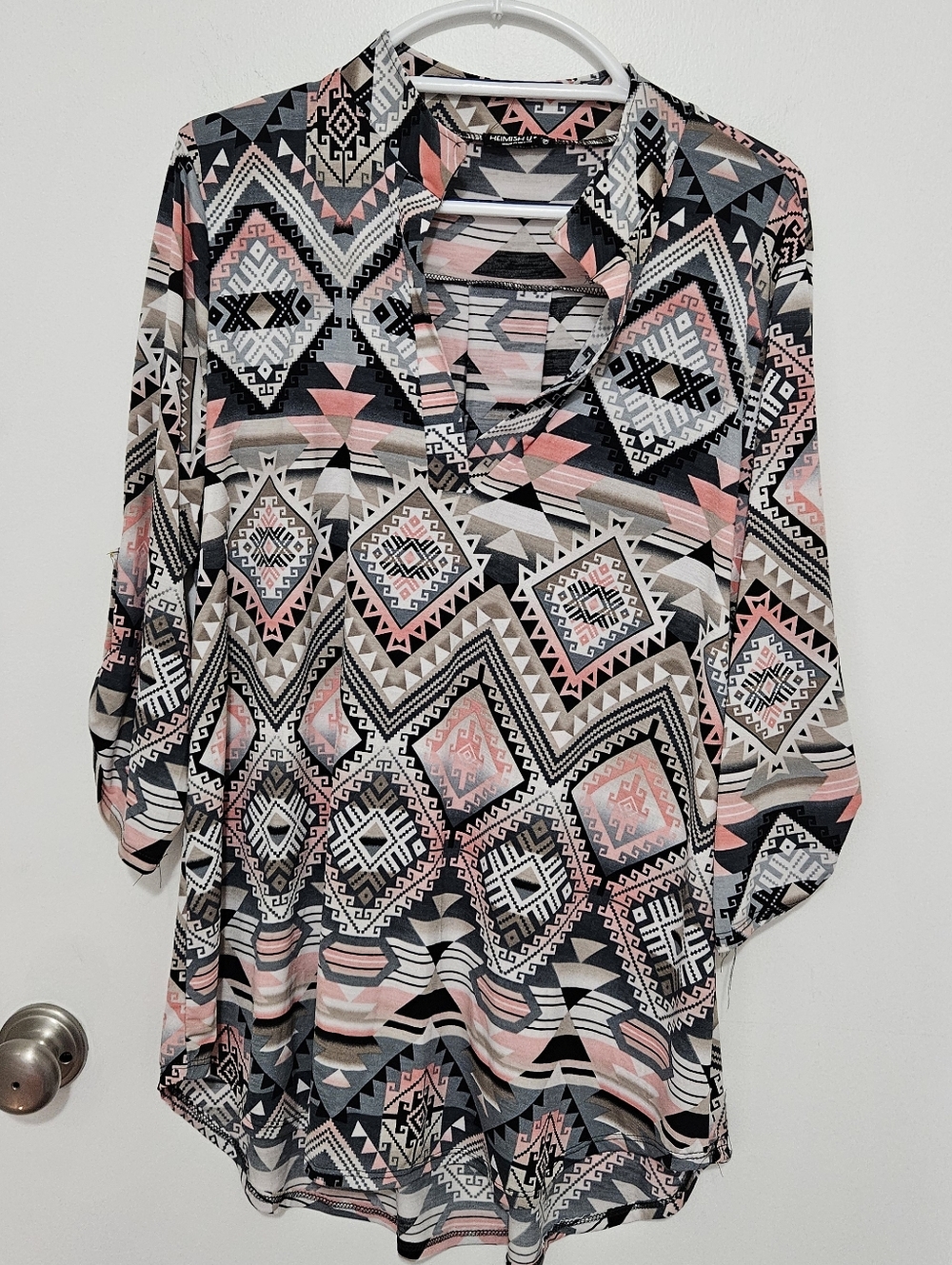 HEIMISH USA Women's Pink, Black & Cream Geometric V-Neck Tunic Size 2XL